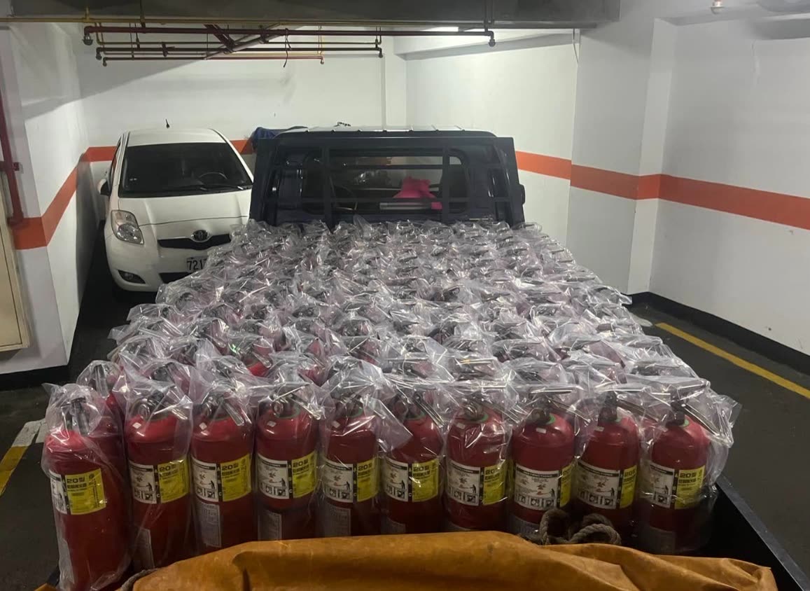 大樓滅火器檢測換藥完成,整批包膜